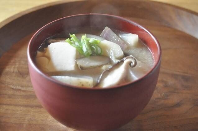 こんにゃく入りみそけんちん汁