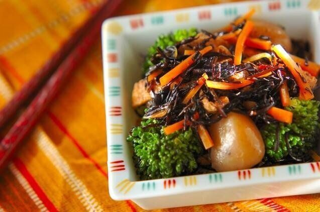 ヒジキとコンニャクの煮物