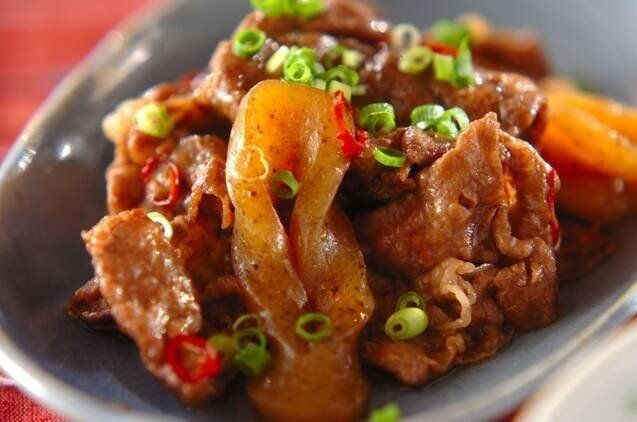 こんにゃく入り牛肉のピリ辛炒め煮