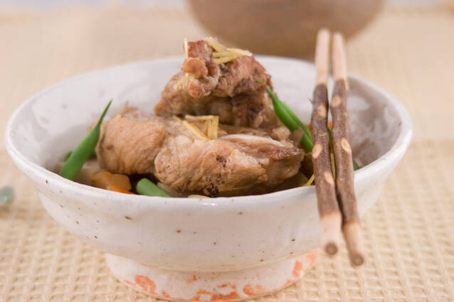 スペアリブの煮物