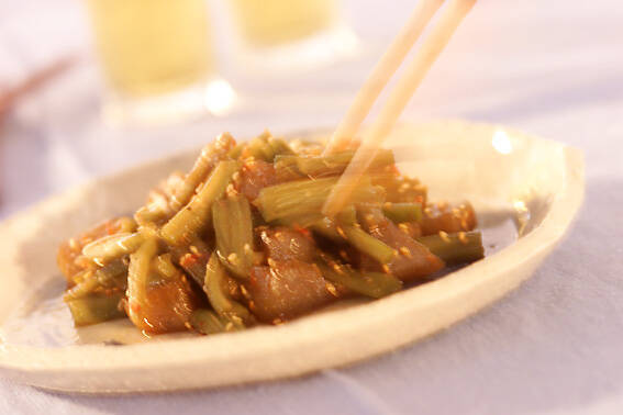 山クラゲのピリゴマ炒め