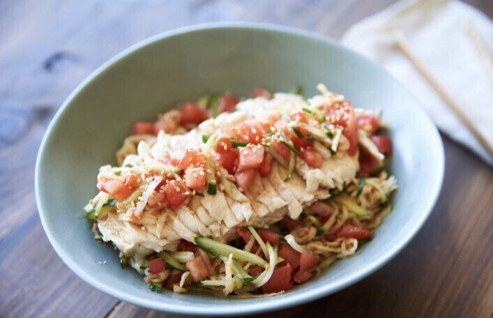 【火を使わない】切り干し大根と蒸し鶏のおかずサラダ