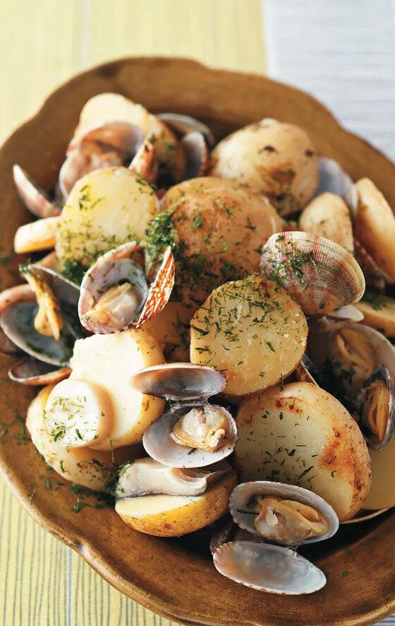 あさりと新じゃがのハニーオイル蒸し