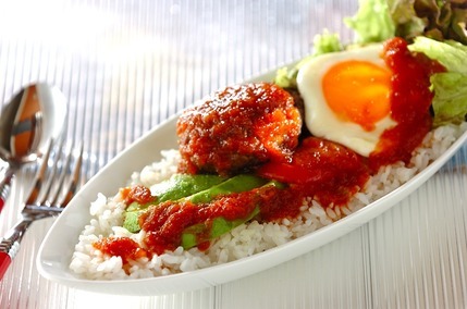 ボリューム満点！ロコモコ丼