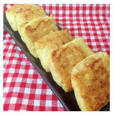 ご飯を詰めて焼き油揚げ♡焼きおにぎり風