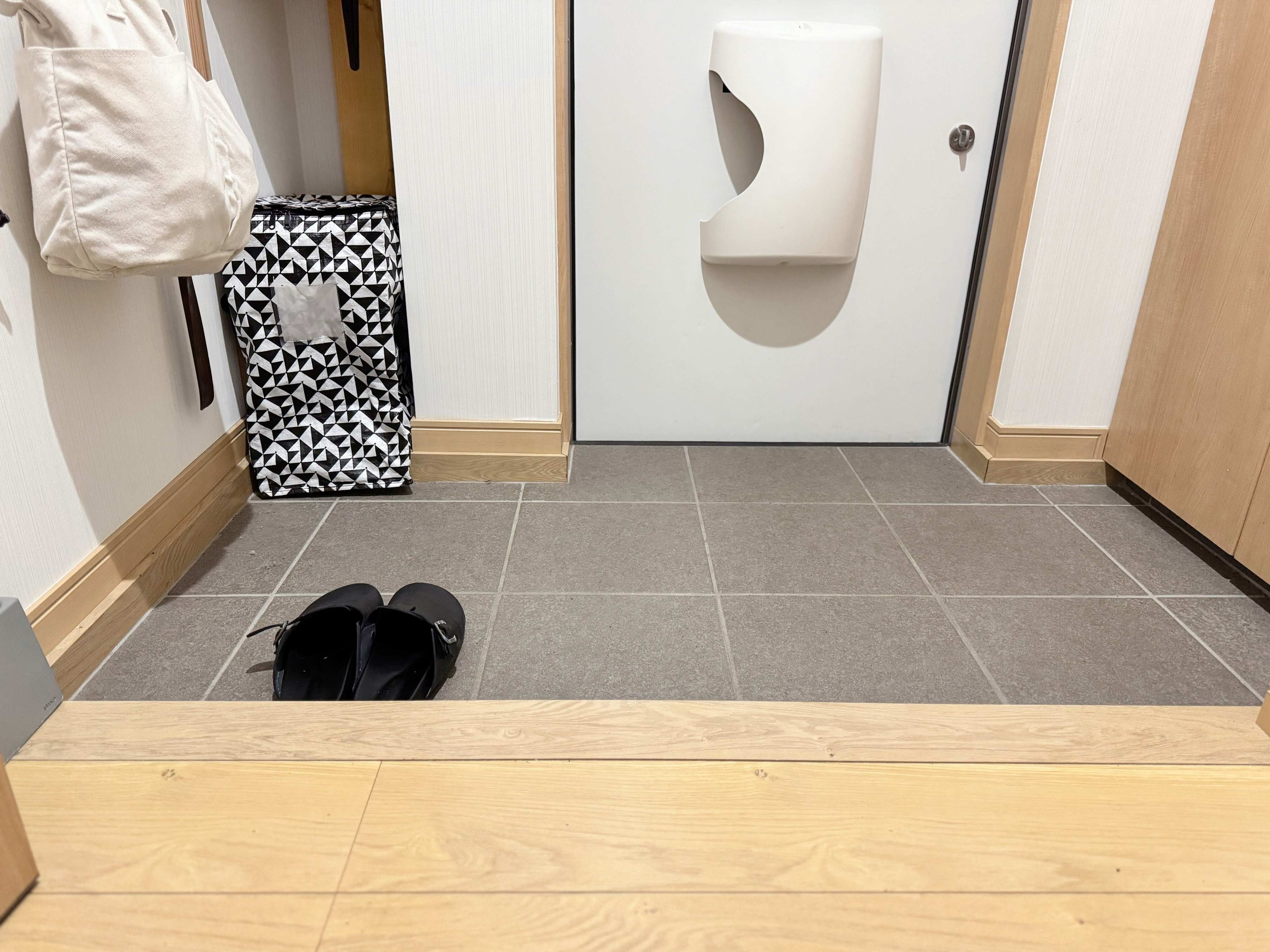 3．寝る前にタタキに普段靴を置かない状態にする