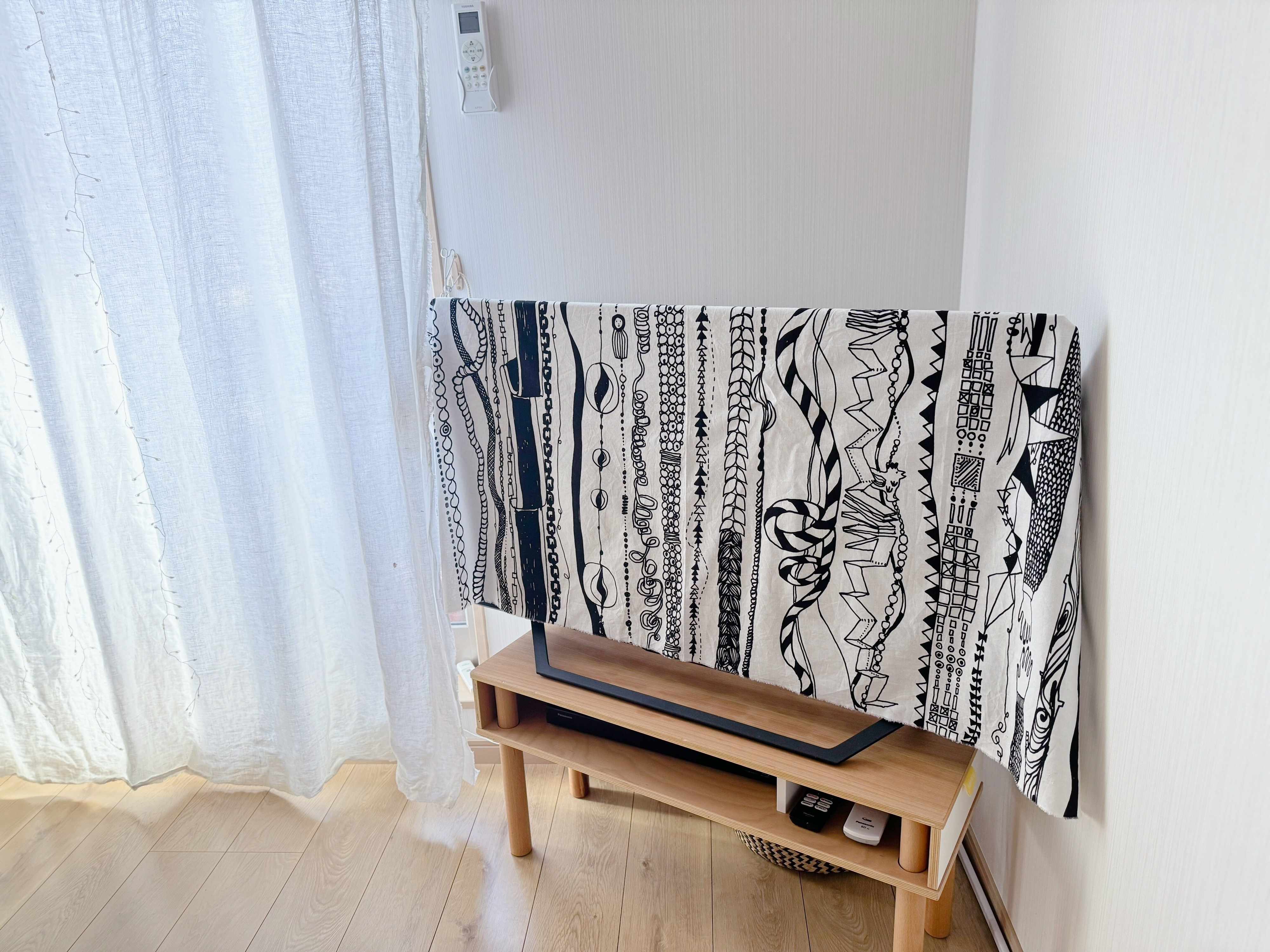 テレビカバーをつける