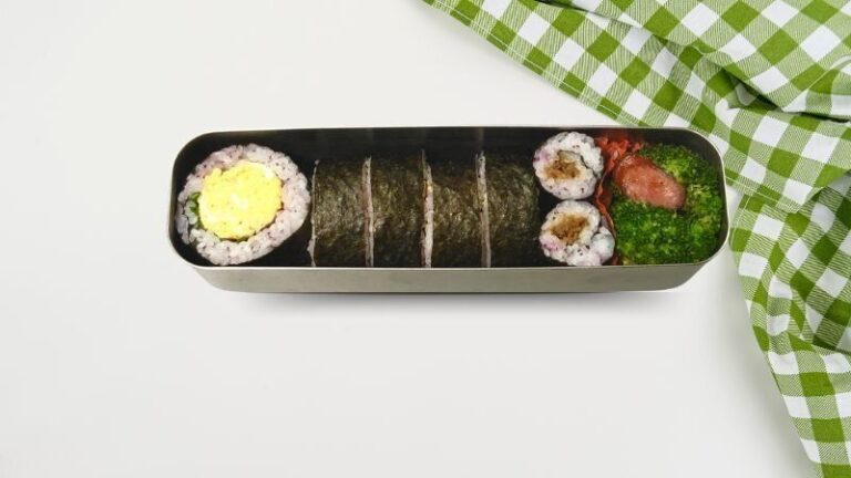 【たまご巻き】ならすぐ出来て食べやすい！簡単巻き寿司お弁当レシピ