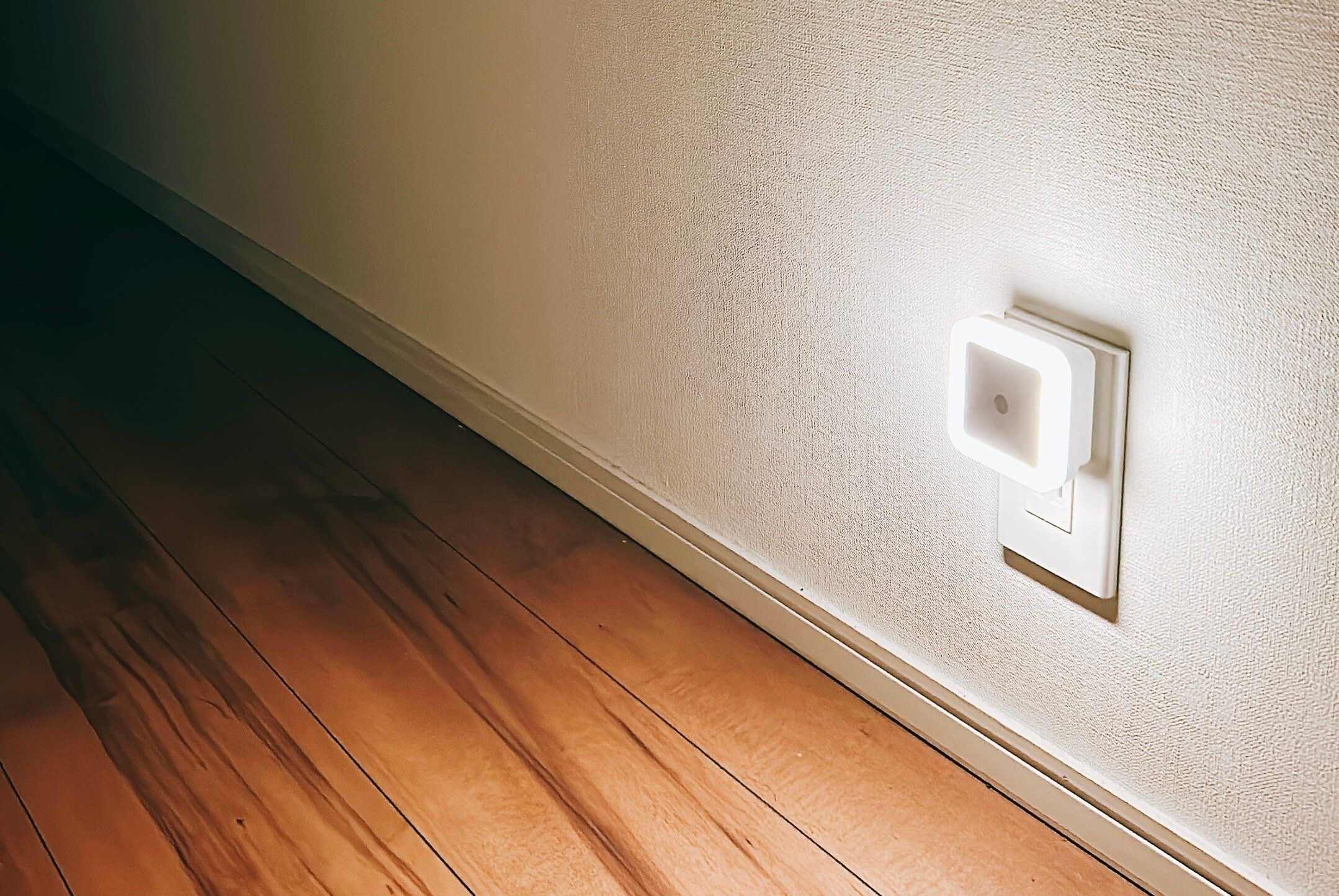 廊下のセンサーライト