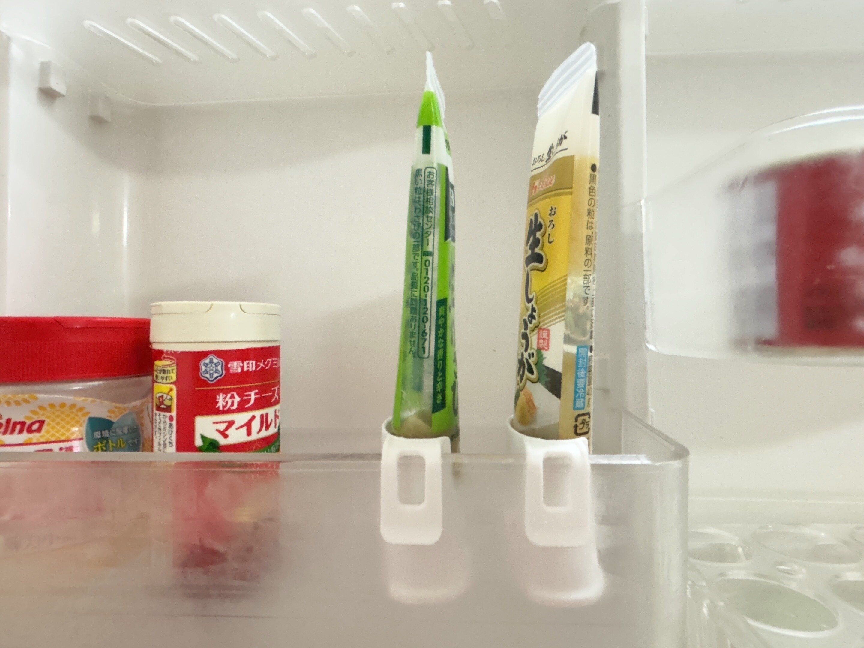 ダイソー薬味チューブキャップフックつき