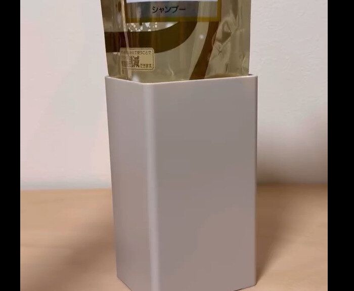 【3COINS】そのまま入れるだけ!詰め替えそのままディスペンサー