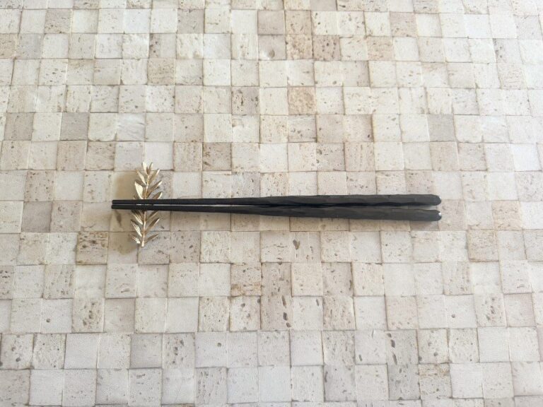 食べ方がきれいな人になるためには？マナーや汚い食べ方の特徴を解説！