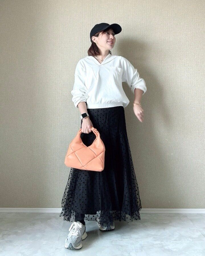 リラックスフーデッドセーター