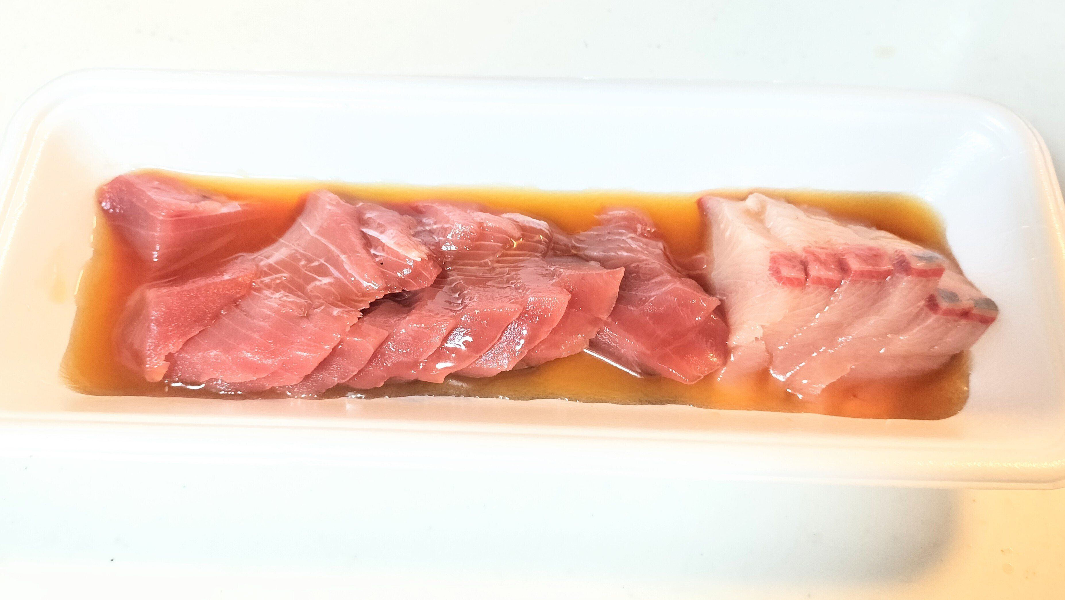 お刺身を漬ける