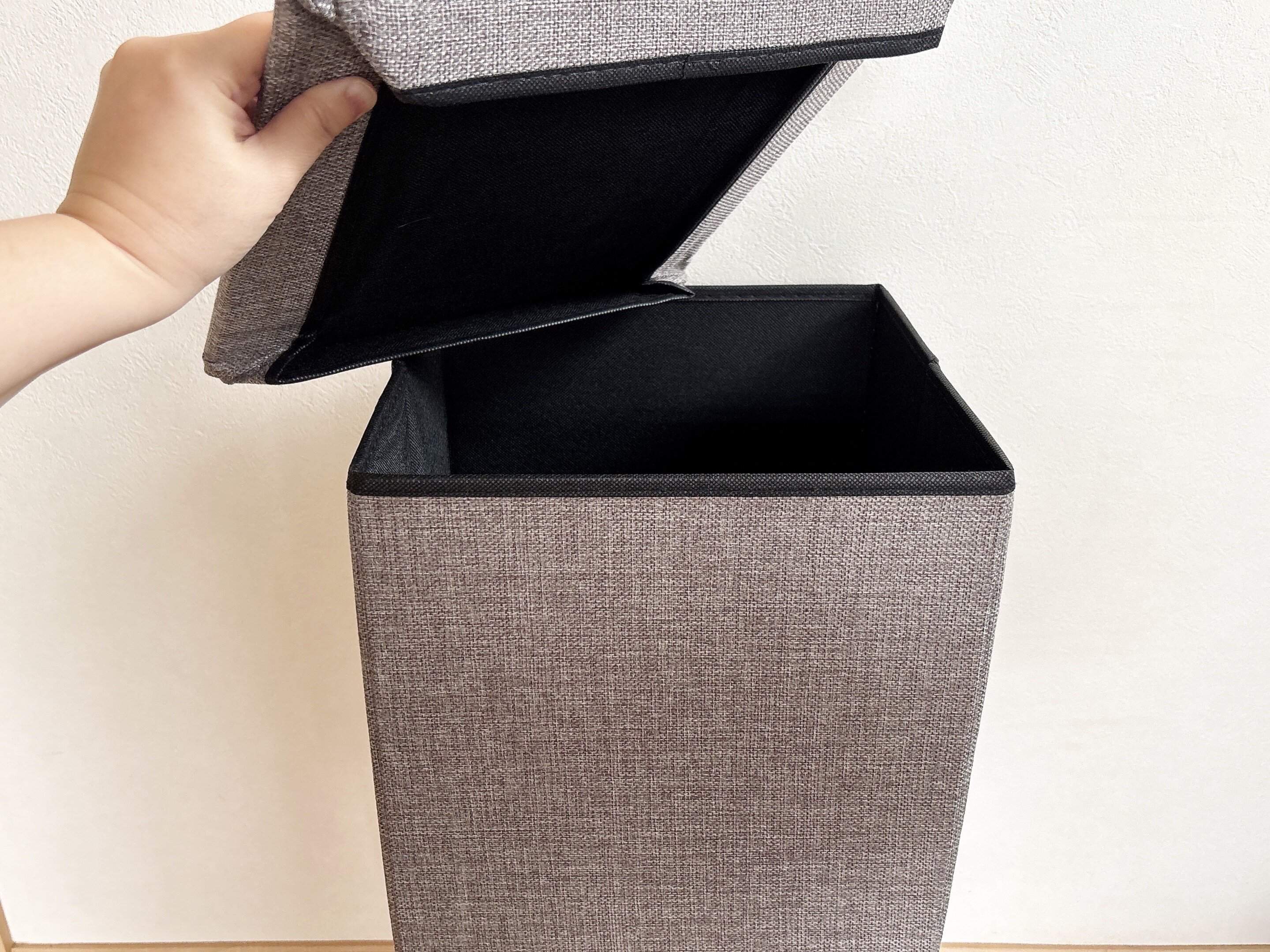 ダイソー椅子になる収納スツール