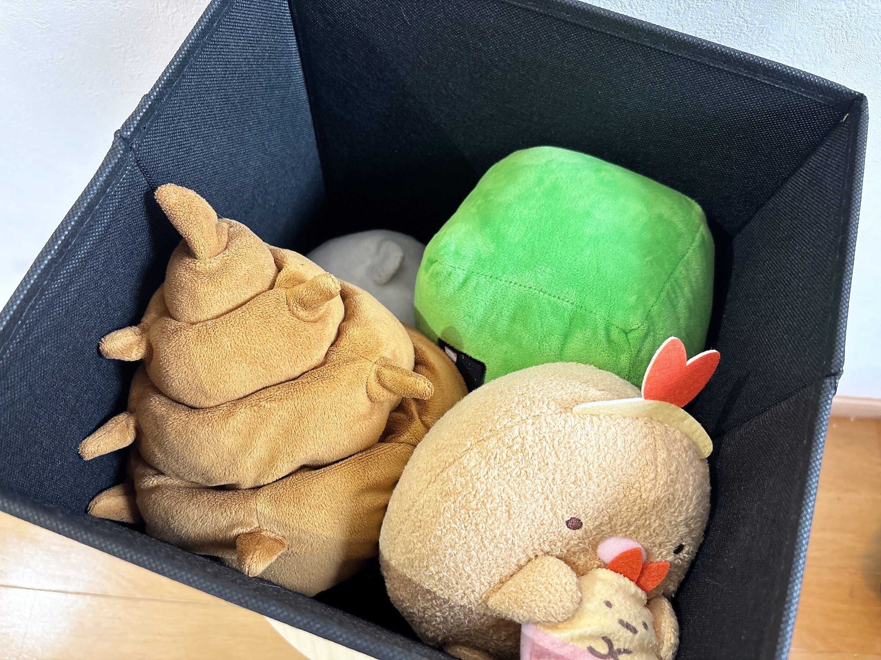 ダイソー椅子になる収納スツール