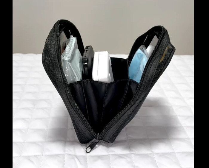 【キャンドゥ】考えた人、天才！メッシュ縦型ポーチ