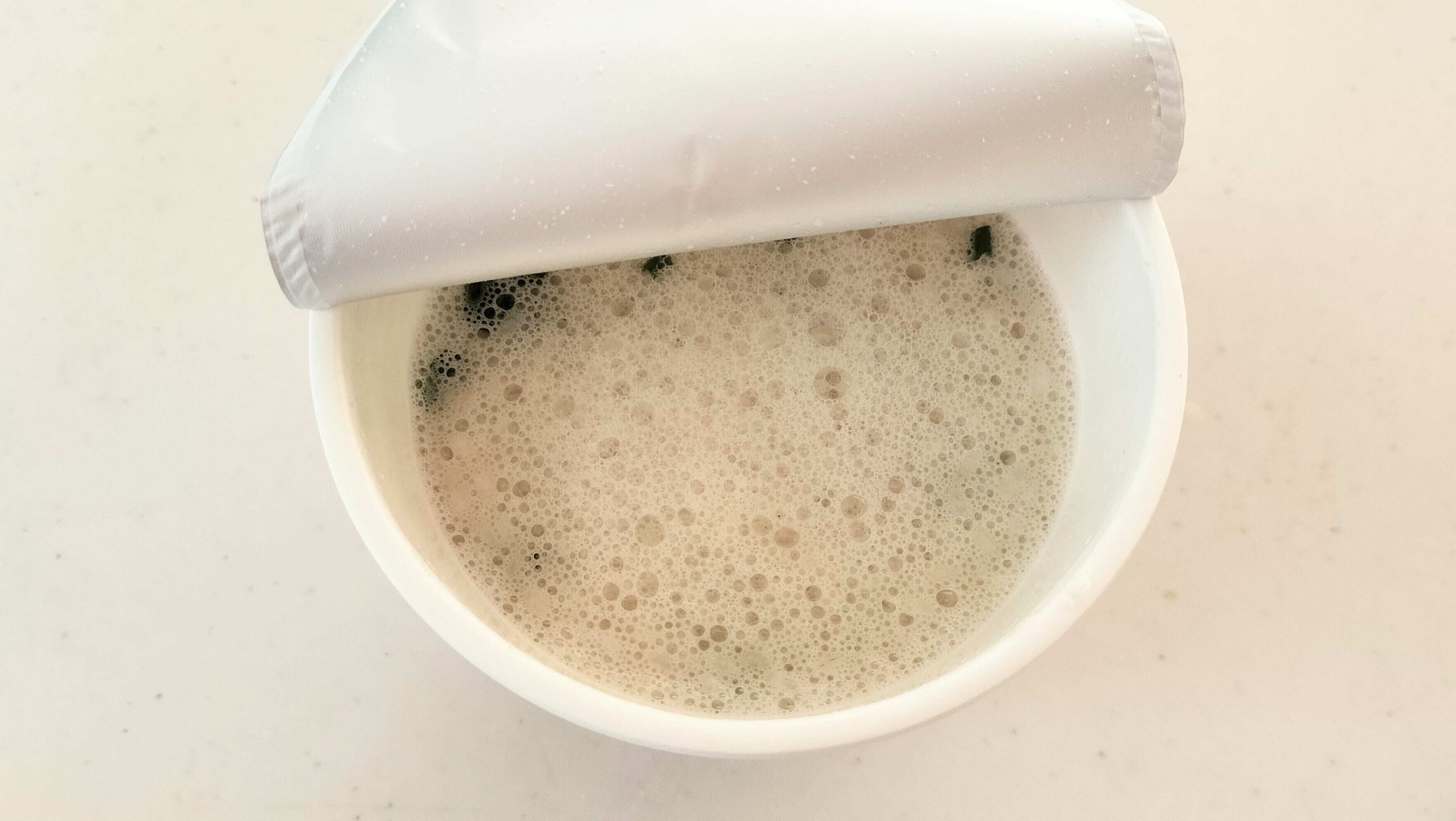 お湯を入れた参鶏湯ライス