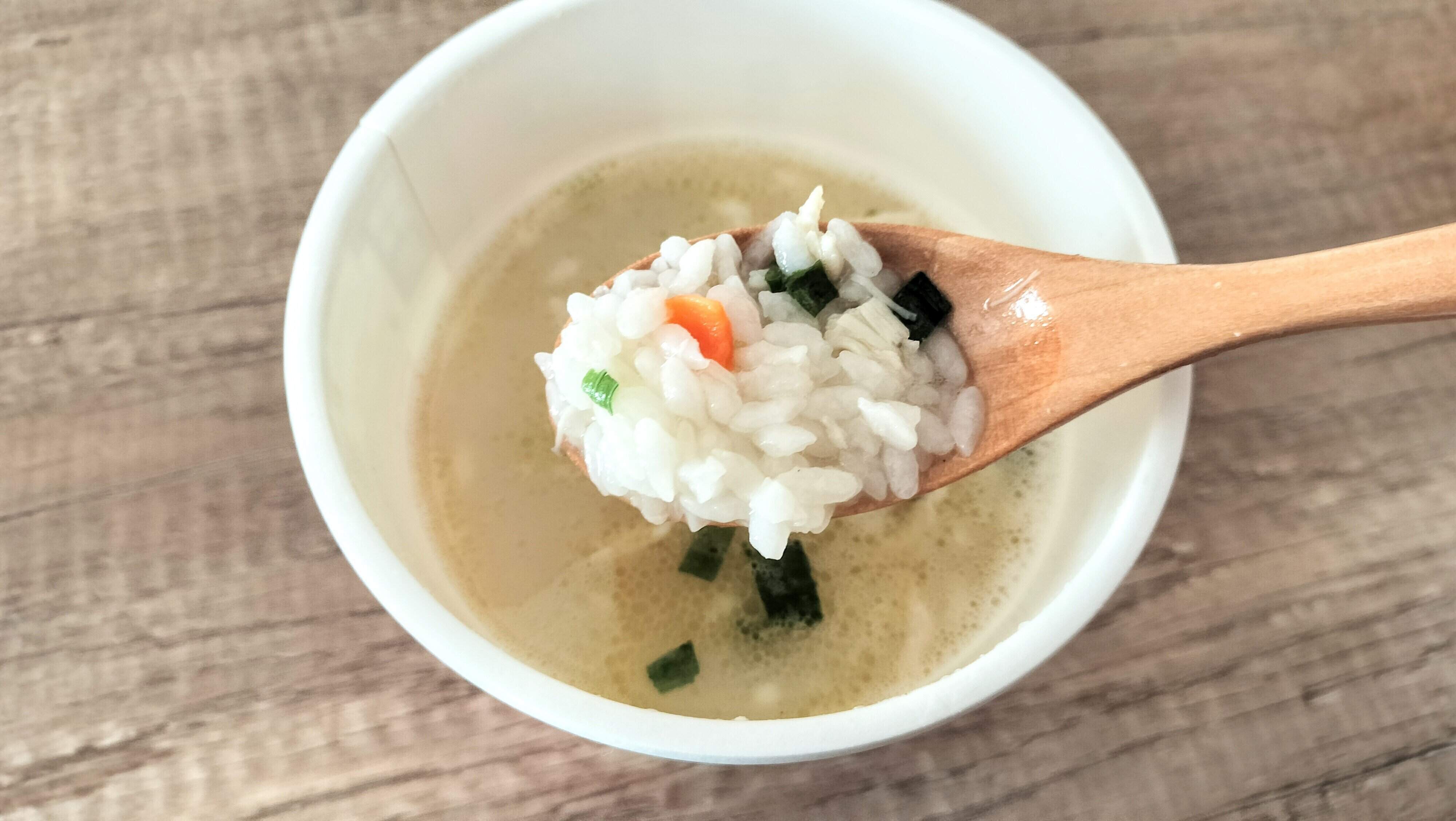 たっぷりのライスが食べられる参鶏湯ライス