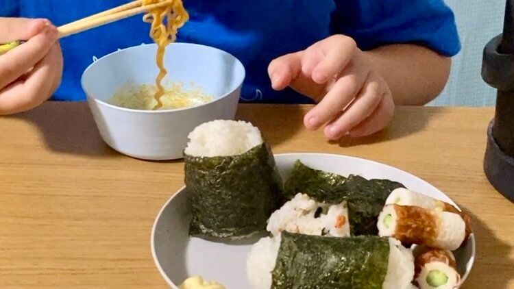 シンプルなごはんも楽しく食べればご馳走に！「おにぎりパーティー」やってみない？