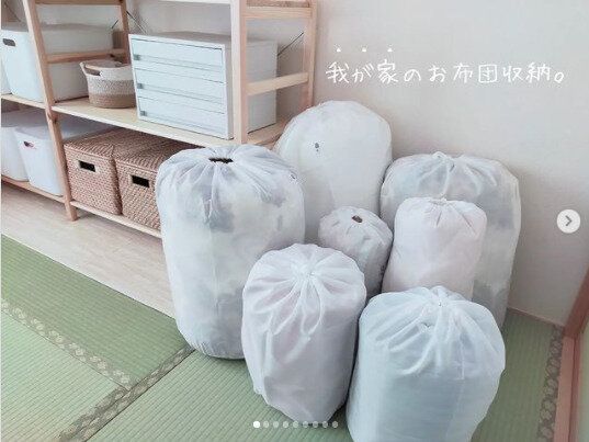 袋に入れてスッキリ！丸めて収納