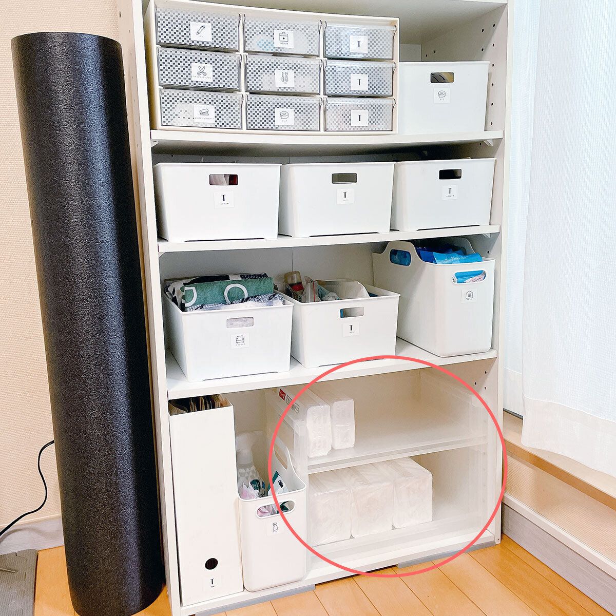 ニトリのカラーボックスに無印良品のラック