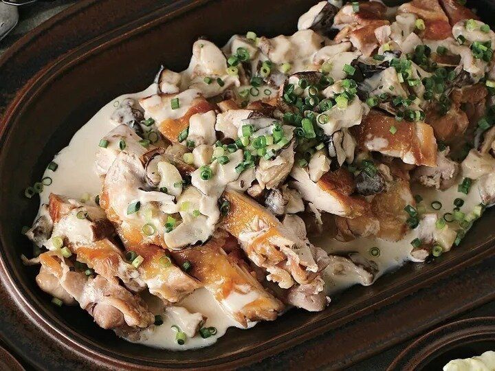 カリカリチキンのしいたけクリームソース