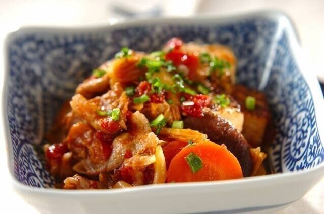 しいたけ入りトマト豚すき