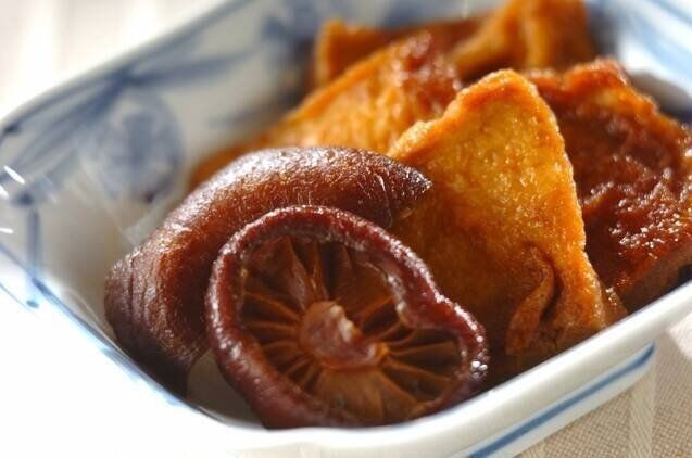 シイタケと油揚げの甘辛煮