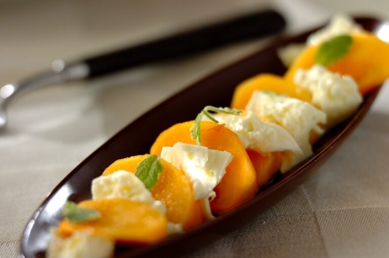 柿のおすすめレシピ39選！簡単なものから大量消費できるものまで紹介！