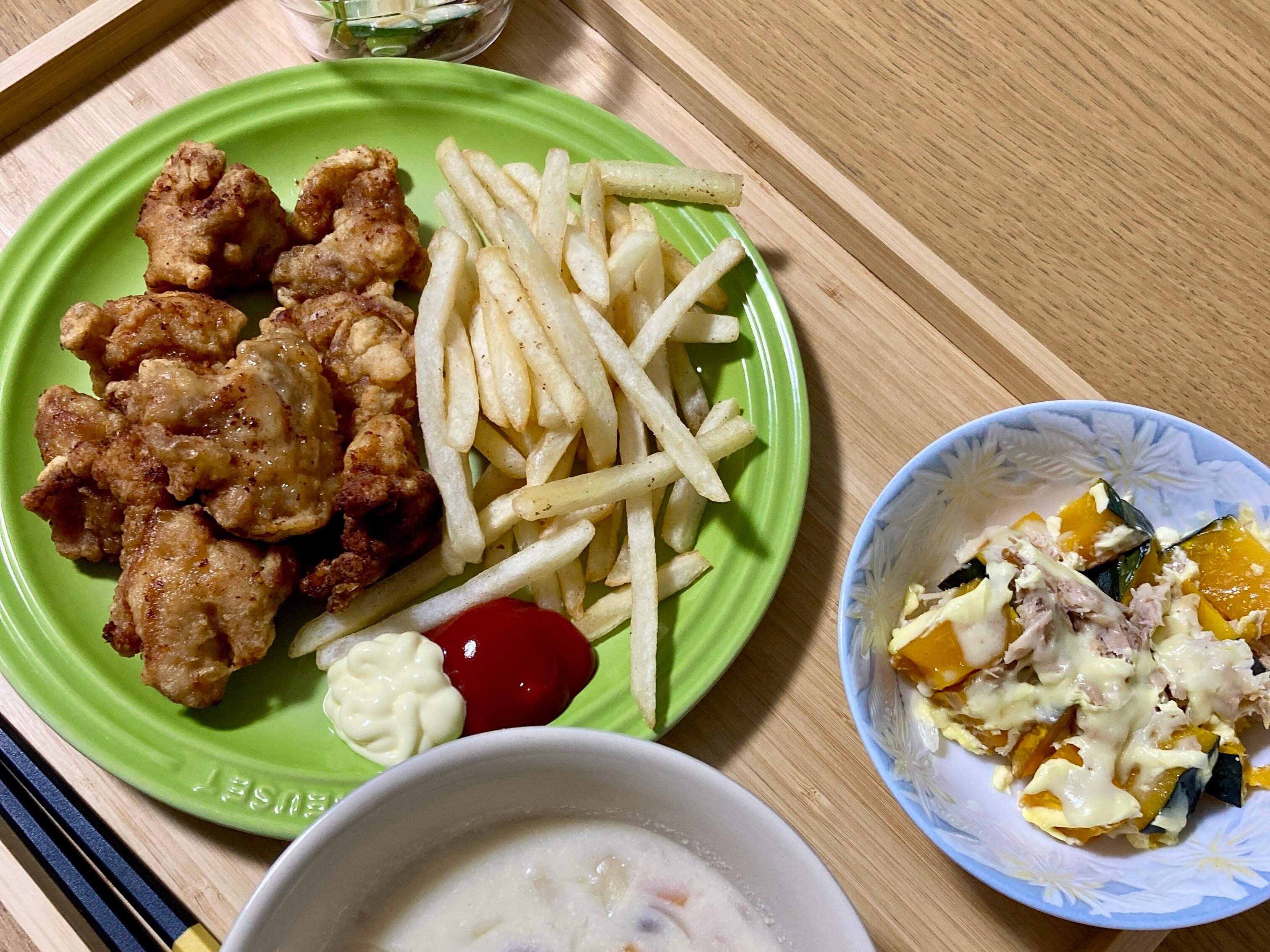 からあげとポテトフライの定食