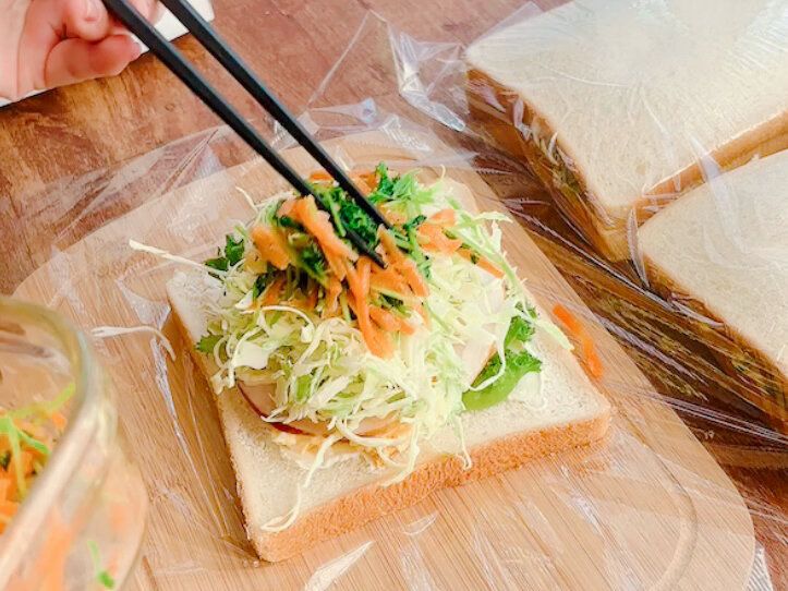 野菜たっぷりサンド