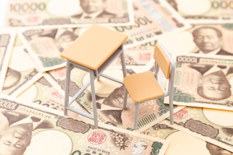 目標は1人約600万円！NISAで教育費をどう殖やす？年齢別の最適な貯め方を紹介