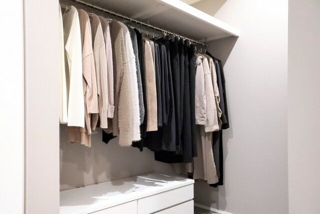 いつも無難な服ばかり買ってしまってあか抜けない！おしゃれ見えするたった1つのコツとは？