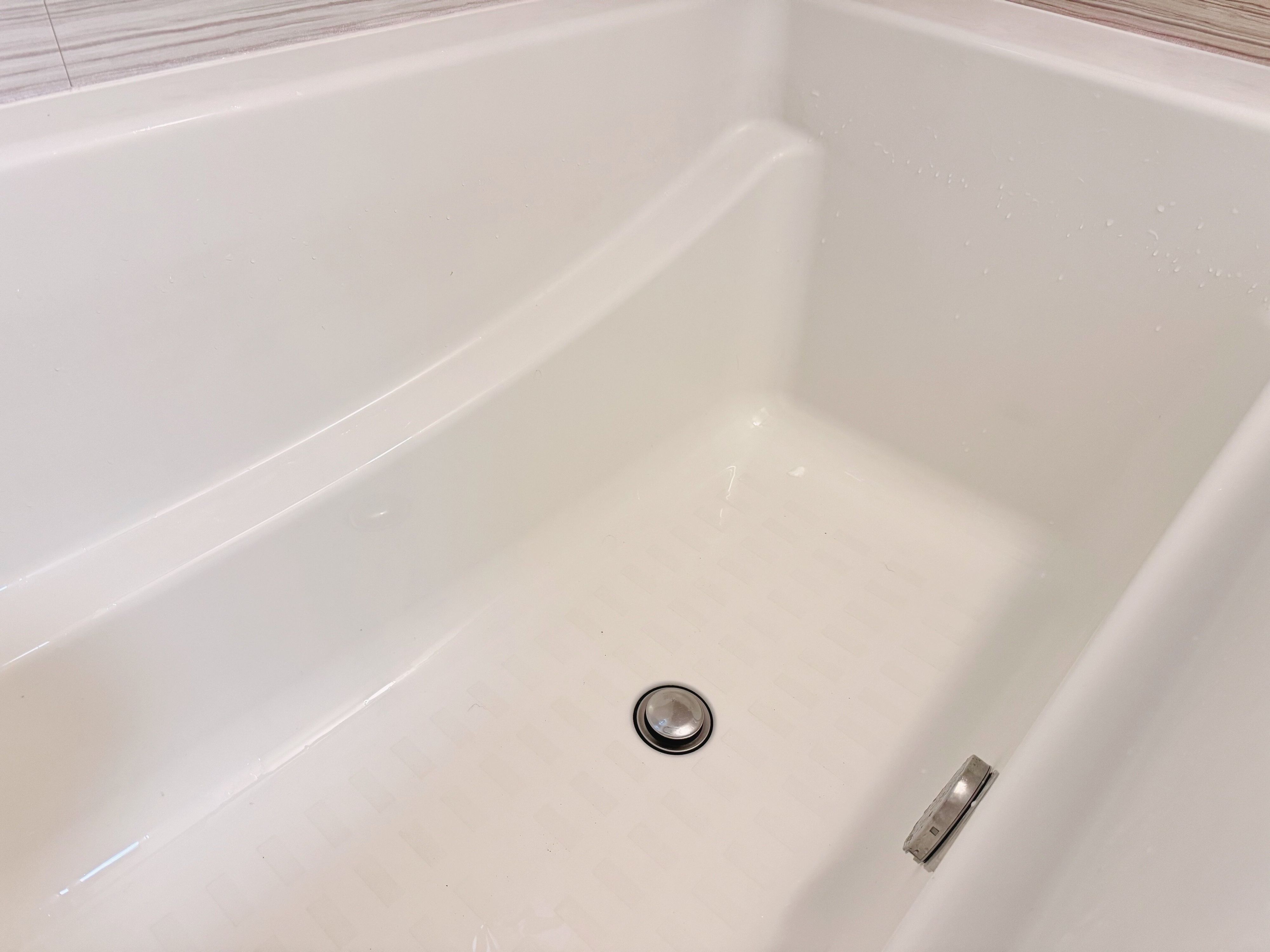 2．お風呂後は必ずお湯を抜く