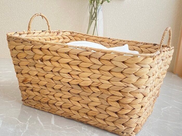 不用品をカゴにまとめる