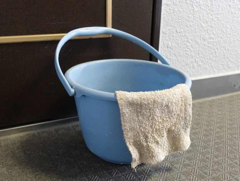 じつは意外と多い「掃除のときに水を使ってはいけない」場所