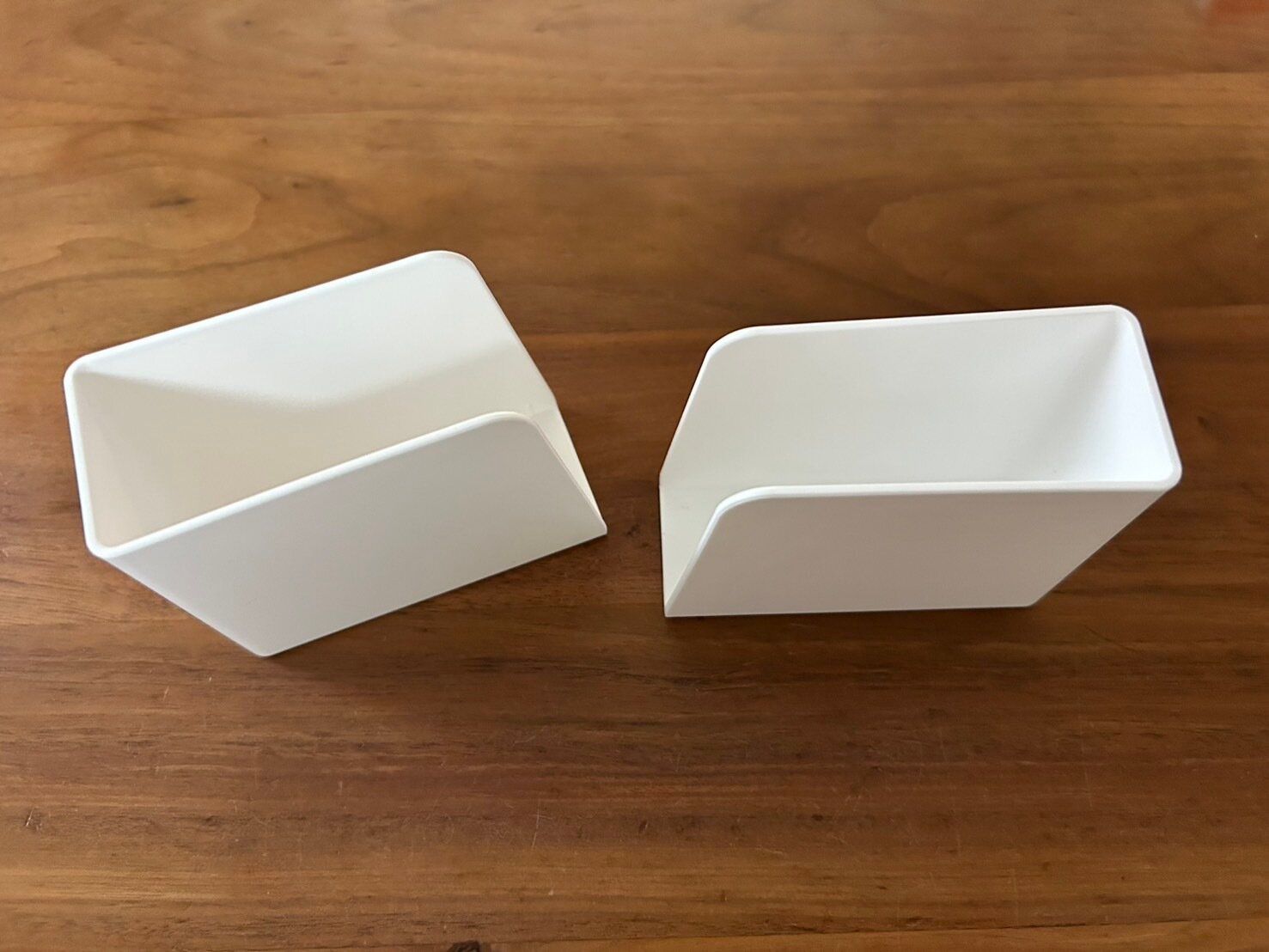 【セリア】伸縮するから使える!仕分けに便利なインナーケース!