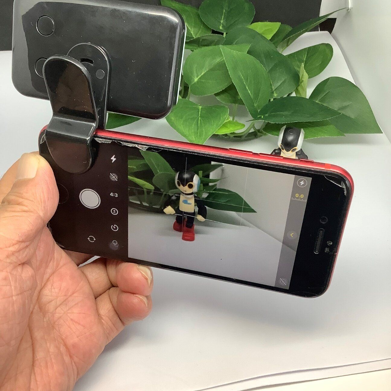 商品撮影や自撮りにピッタリ！ダイソー「クリップ付USBライト」