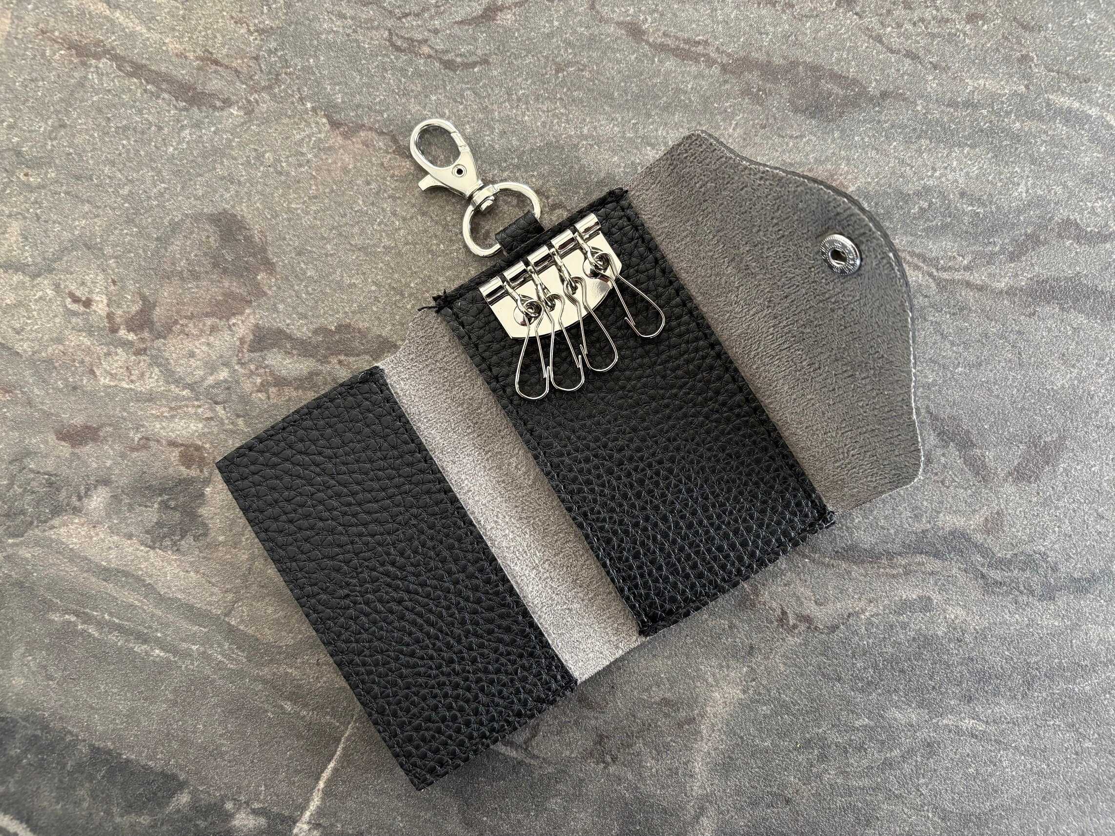 ダイソーで見つけた!レザー調「マグネット入キーホルダー」