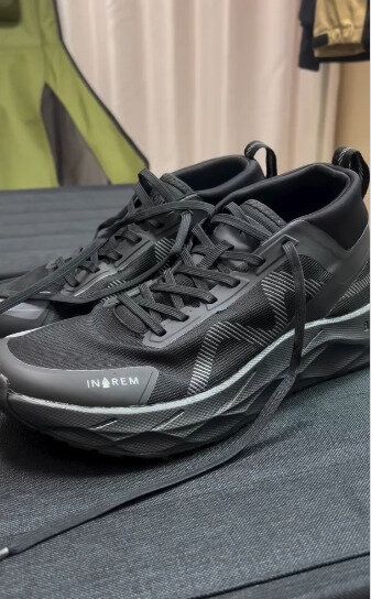 【ワークマン】雪の中でも走れる!?コスパ最強ランニングシューズ