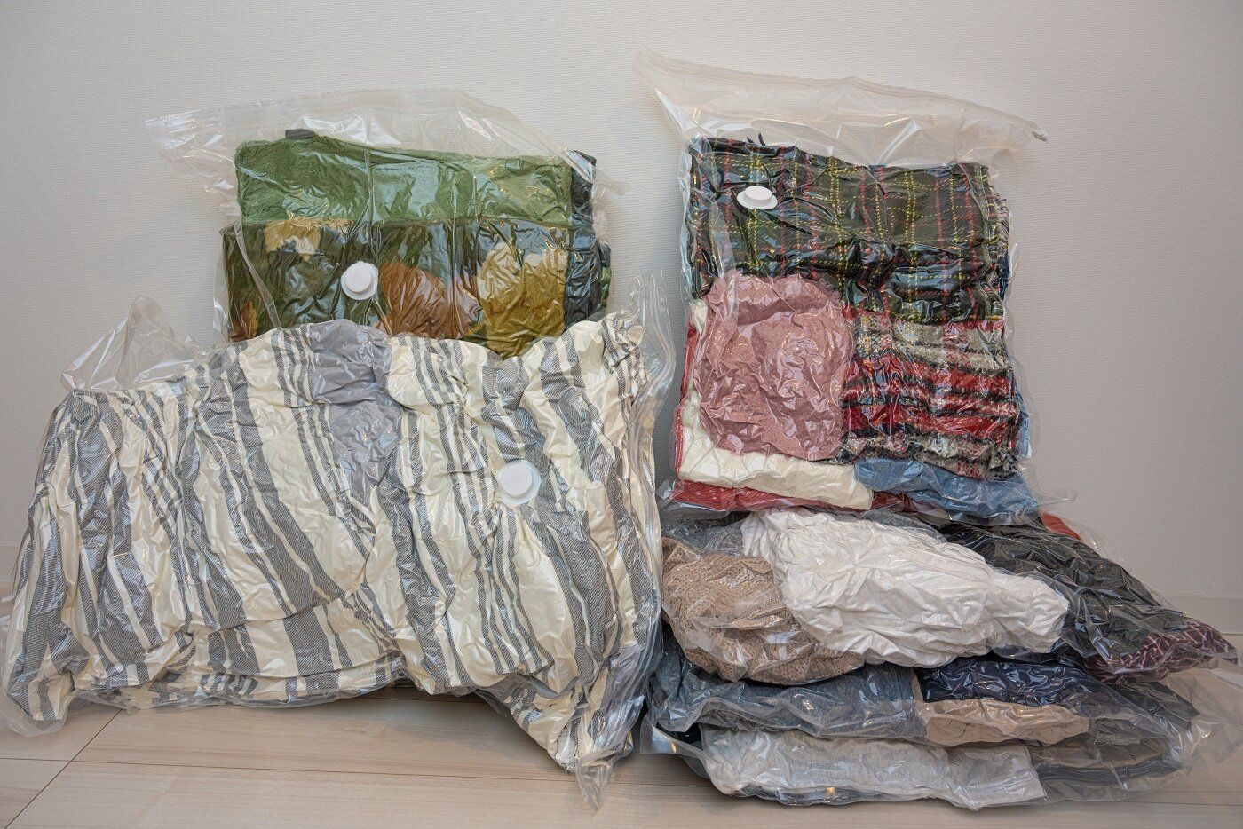 布団圧縮袋ならニトリが人気!掃除機不要タイプや敷布団対応などおすすめ11選紹介