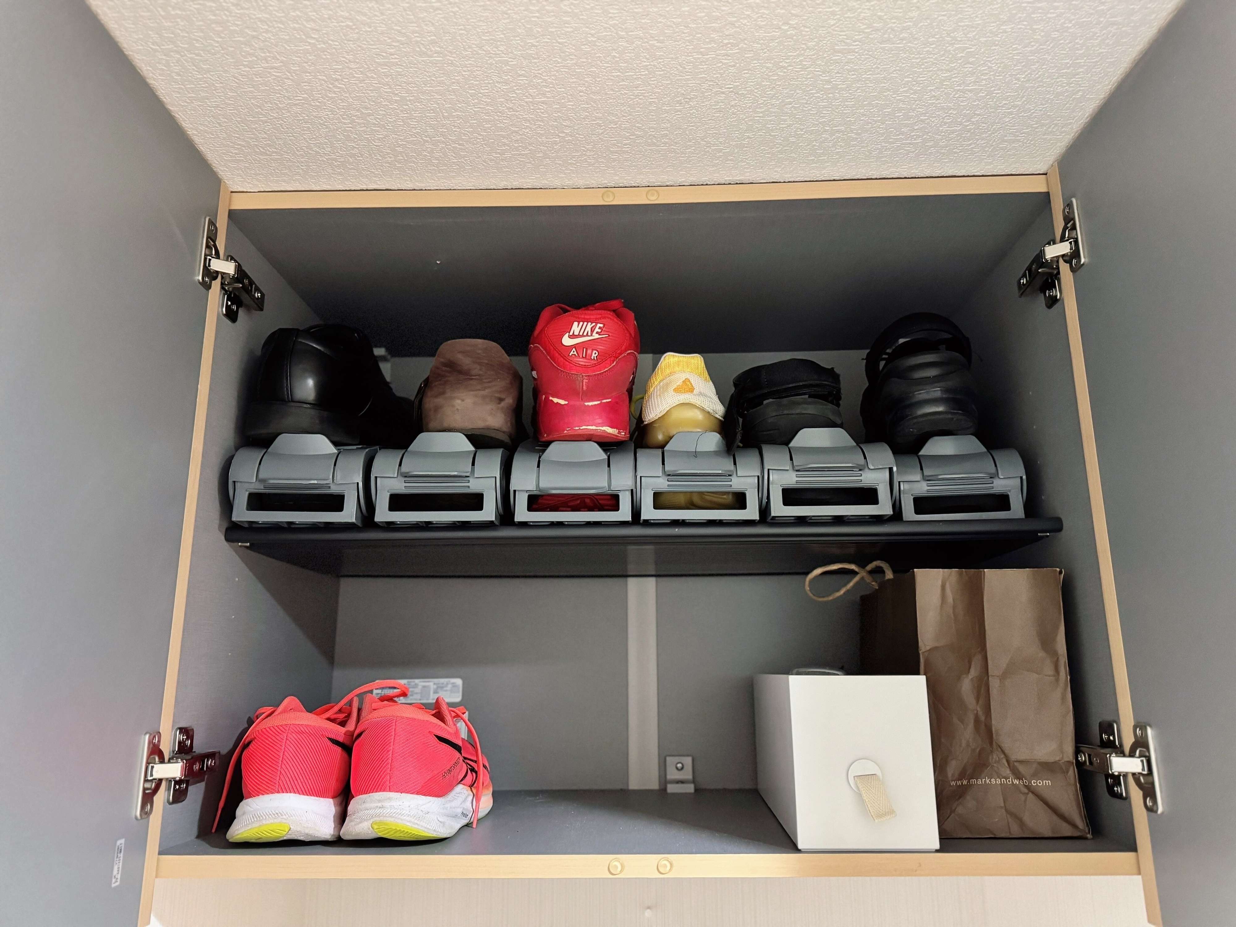 1．靴を買ったときの箱