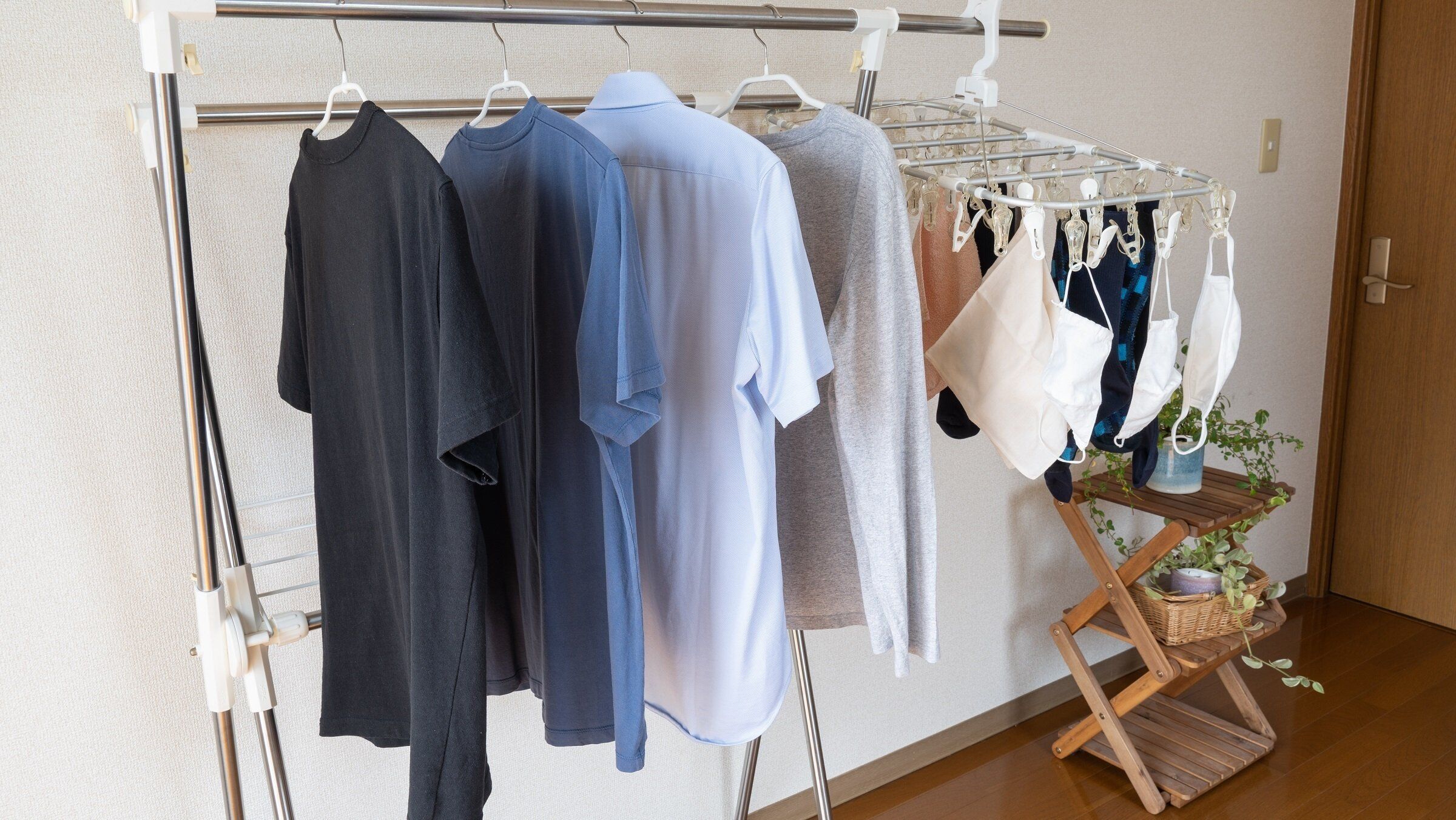 干してはいけない場所がある!?「部屋干し」でやってはいけない5つのこと