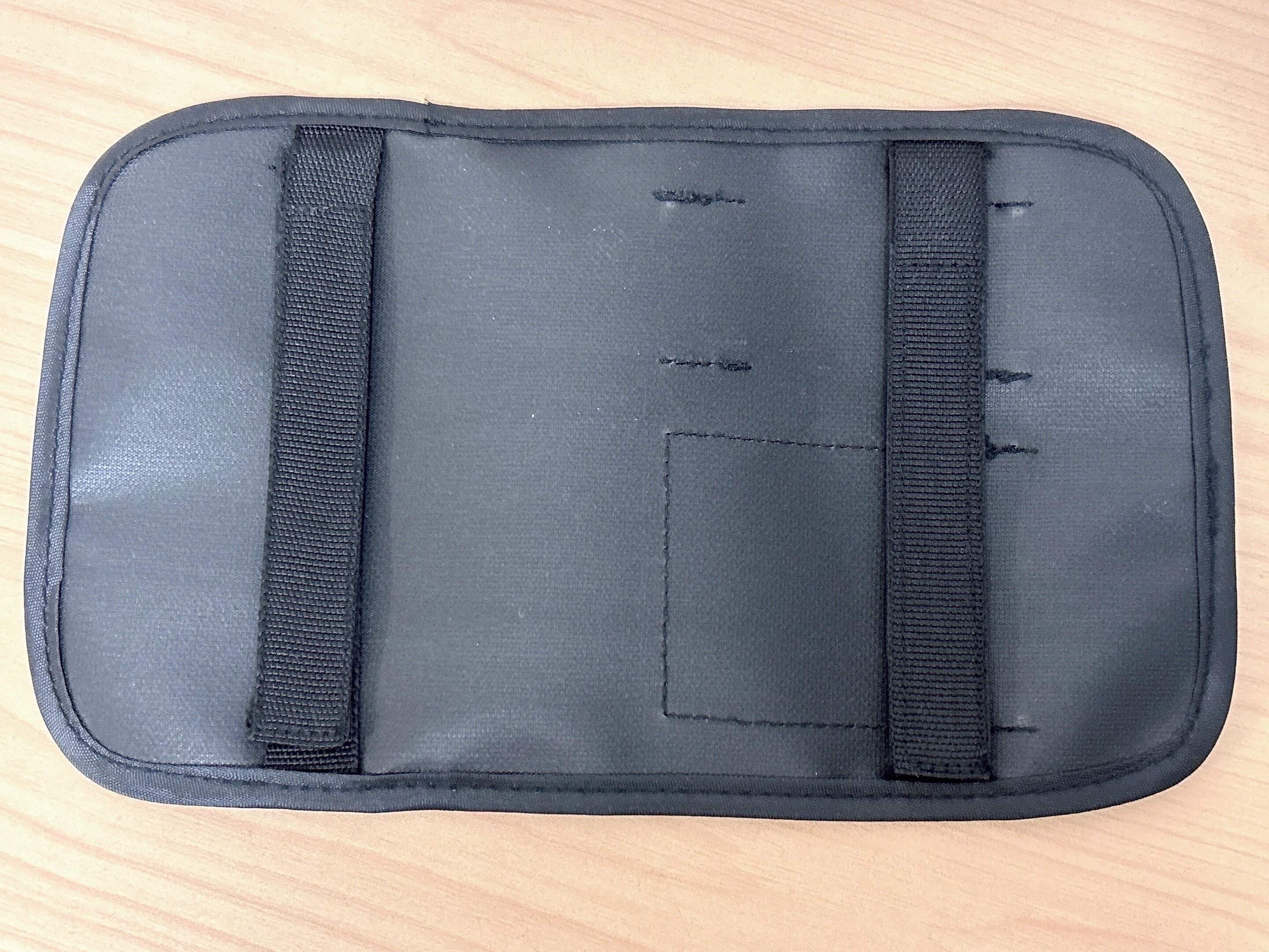 セリアサンバイザーポケット