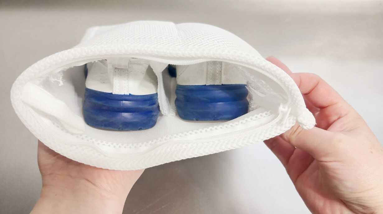 2つの仕切りがある