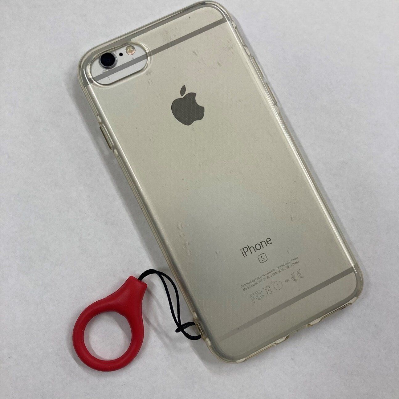 【ダイソー】これでもう絶対スマホを落とさない!?スマホ落下を防止する「フィンガーストラップ」