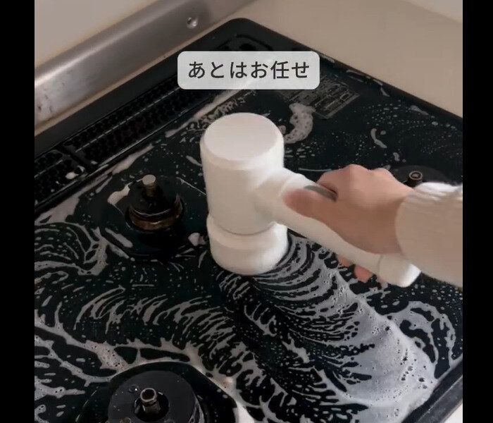 【3COINS】超便利!3WAY電池式掃除ブラシ