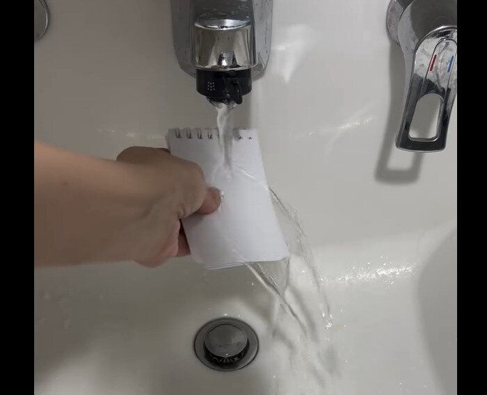 【ダイソー】水濡れOK！撥水ペーパー