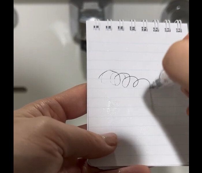 【ダイソー】水濡れOK！撥水ペーパー